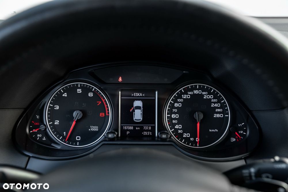 Audi Q5 3.2 FSI Quattro S tronic - 31