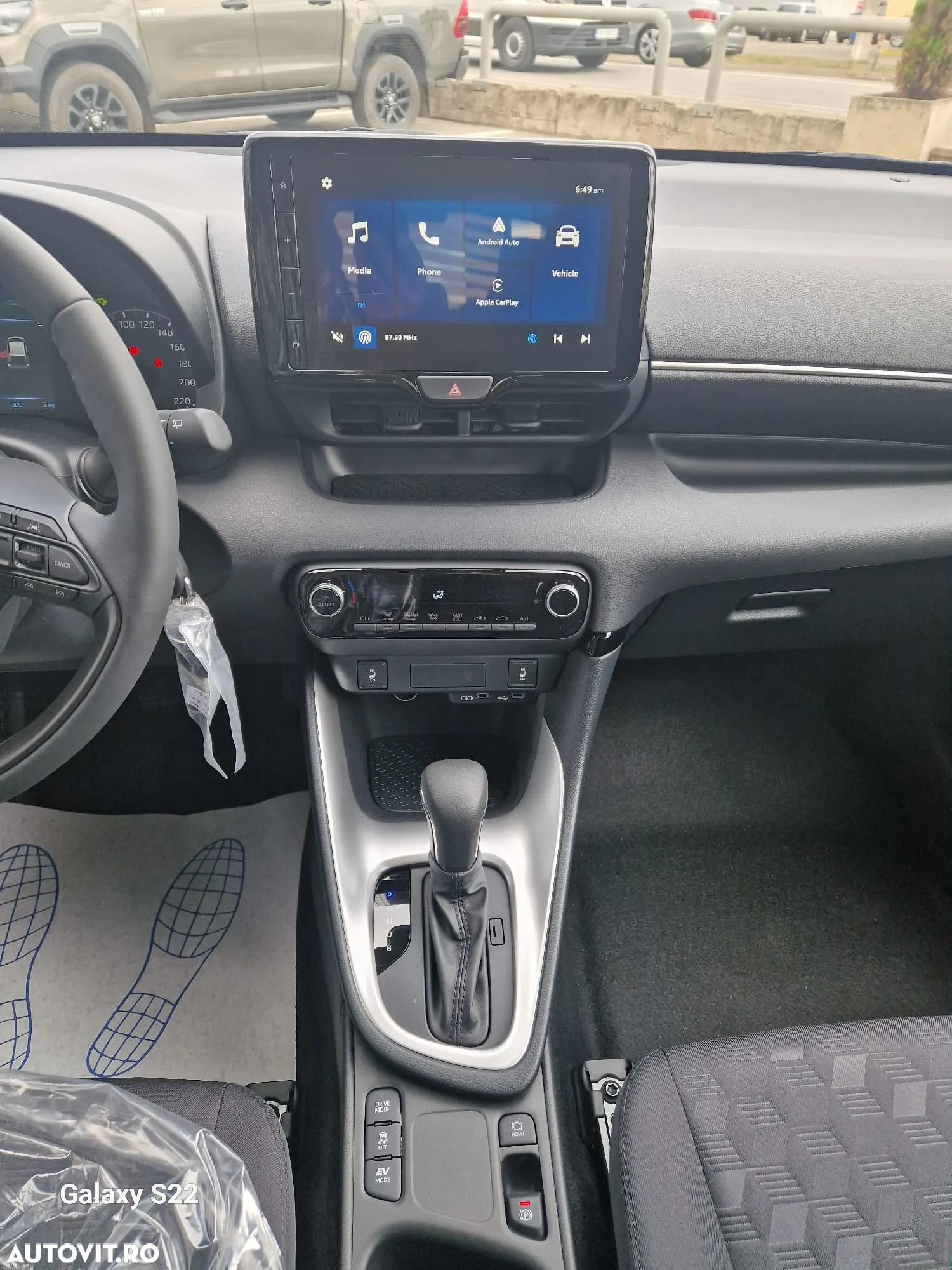 Toyota Yaris 1.5 VVT-i HSD Active - 13