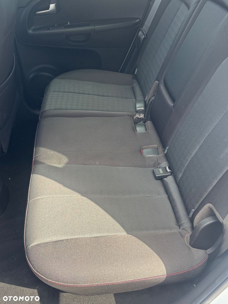 Kia Venga 1.4 CVVT Vision - 19