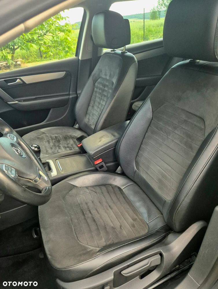 Volkswagen Passat 2.0 TDI Comfortline - 10