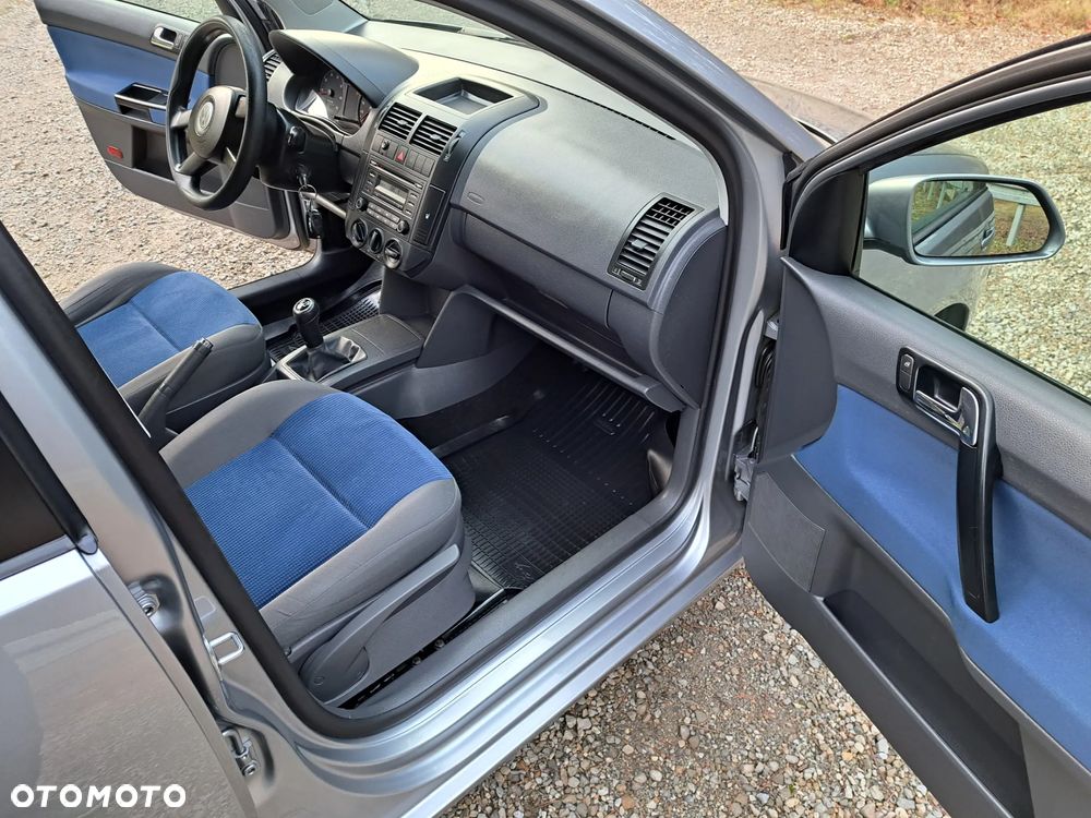 Volkswagen Polo 1.2 Comfortline - 22