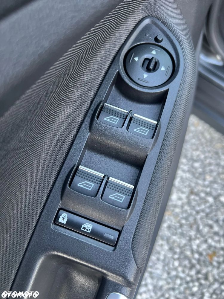 Ford Grand C-MAX 1.5 EcoBoost Start-Stopp-System Titanium - 19