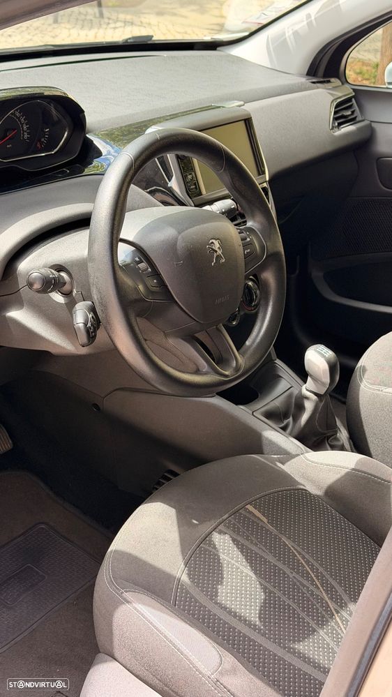 Peugeot 208 1.2 VTi Allure - 27