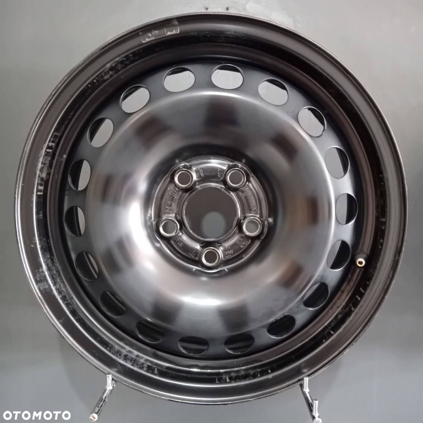 Felgi 15 5x100 VW Polo 2G F12161-26 - 4
