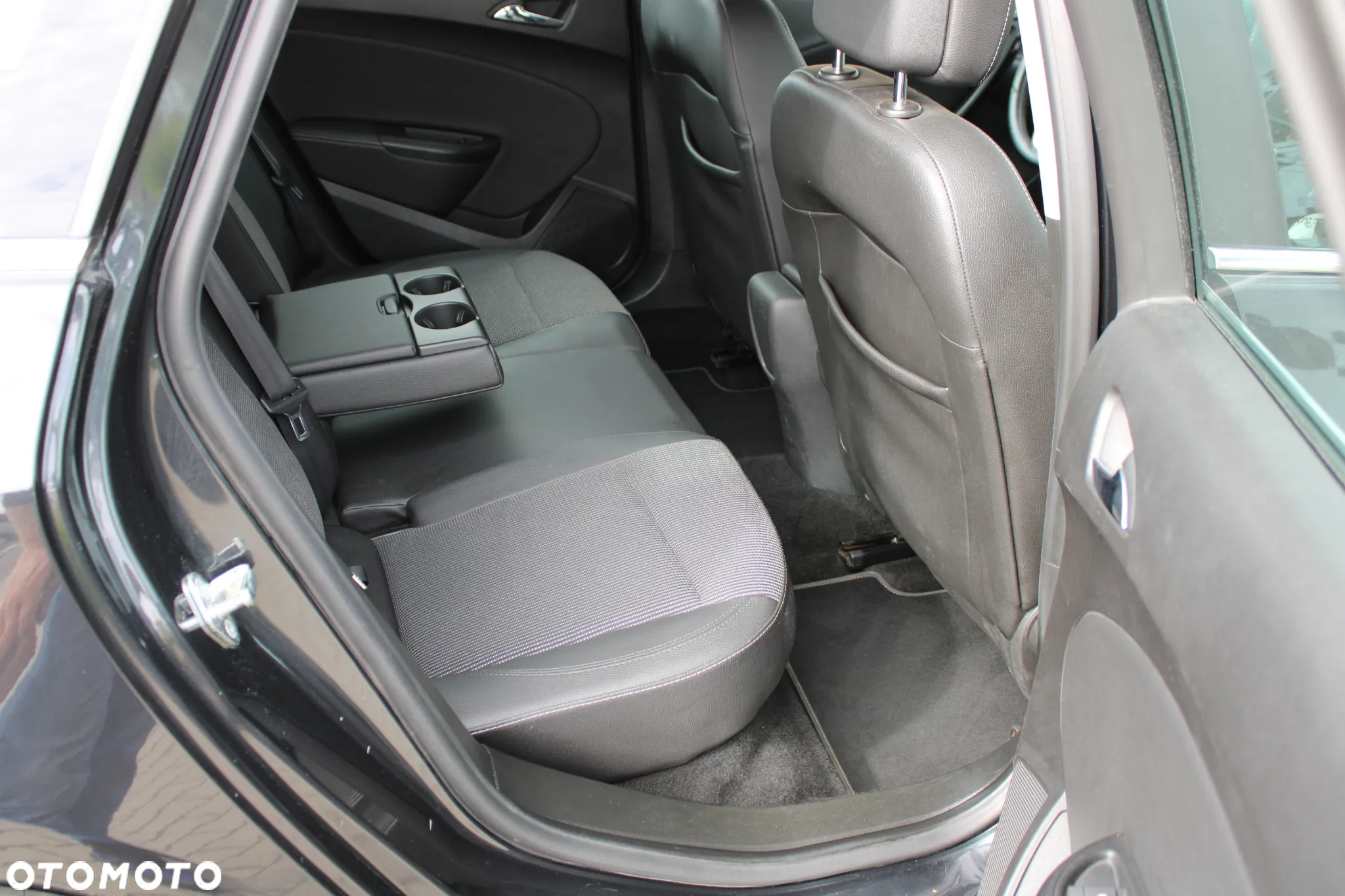 Opel Astra IV 2.0 CDTI Sport - 32