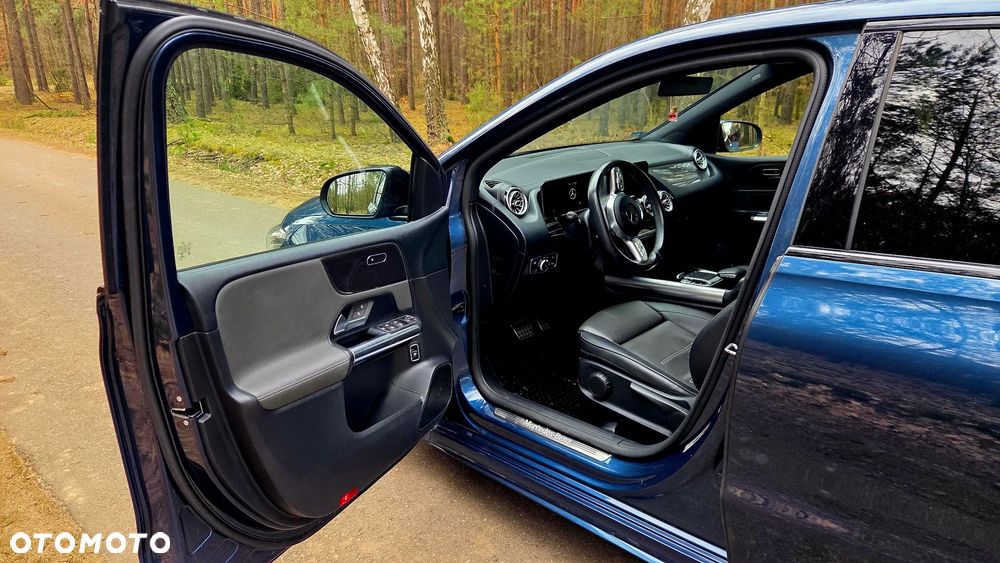 Mercedes-Benz Klasa B 180 d AMG Line 7G-DCT - 7