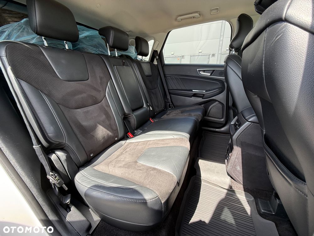 Ford Edge 2.0 TDCi Bi-Turbo 4x4 ST-LINE - 38