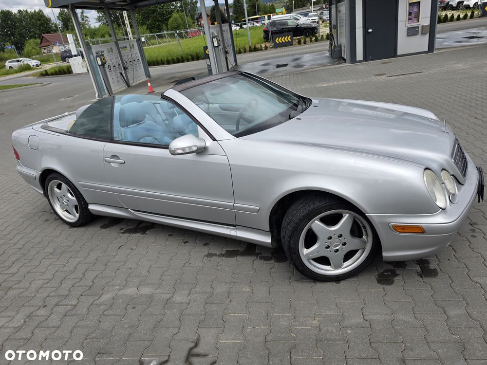 Mercedes-Benz CLK - 13