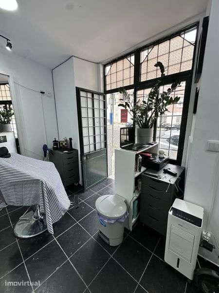 Trespasse de barbearia – Penha de França, Lisboa - Grande imagem: 5/8