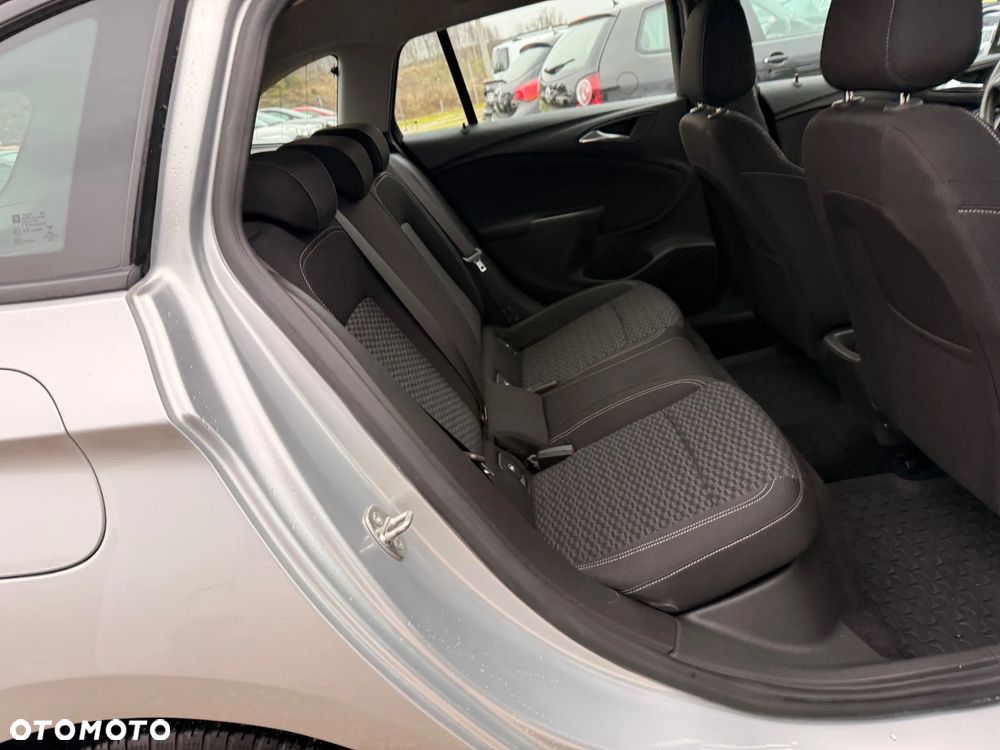 Opel Astra 1.6 CDTI Enjoy - 25