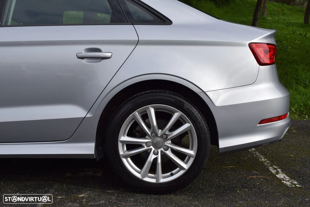 Audi A3 Limousine 1.6 TDI S-line - 45
