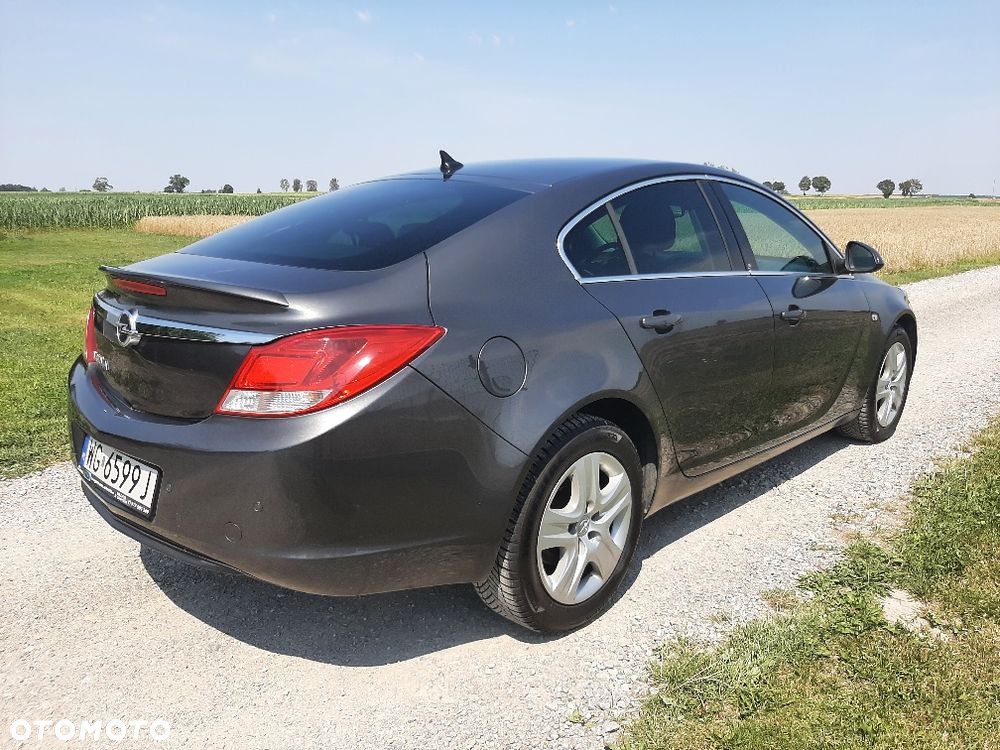 Opel Insignia - 1