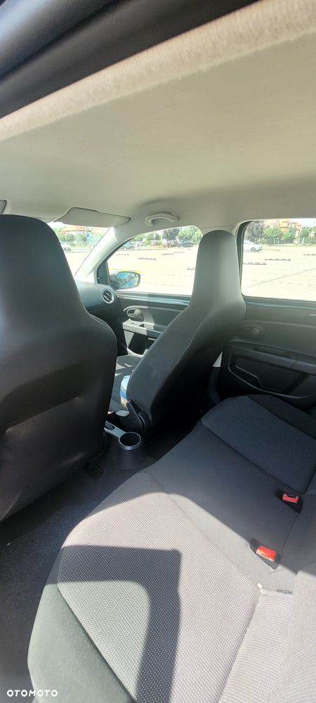 Volkswagen up! - 8