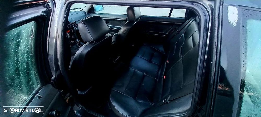 BMW 318 tds Touring - 9