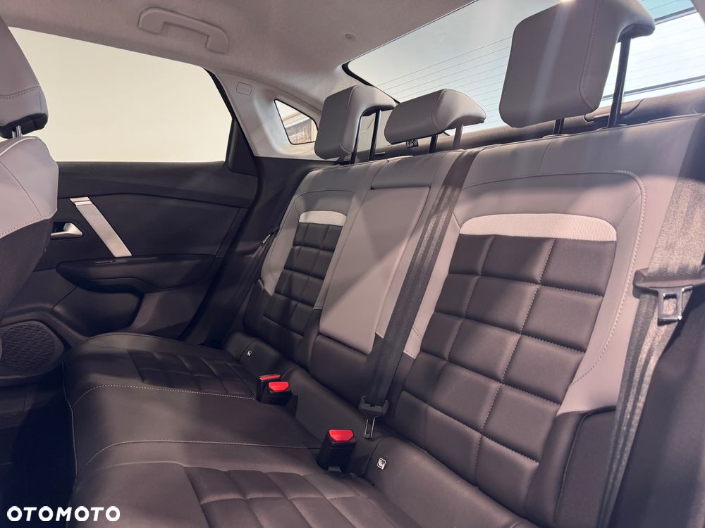 Citroën C4 1.2 mHEV Max eDCT6 - 10