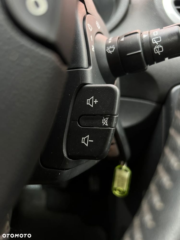 Renault Clio - 27