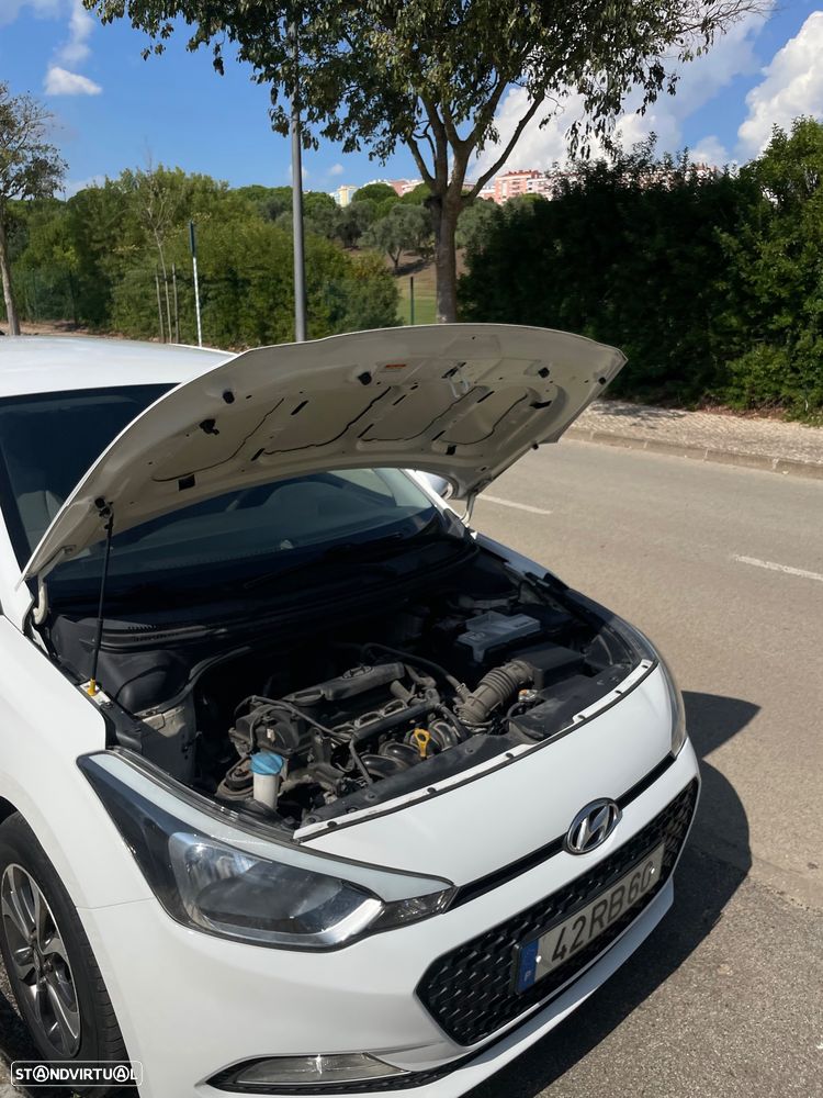Hyundai i20 1.2 Blue Classic - 18