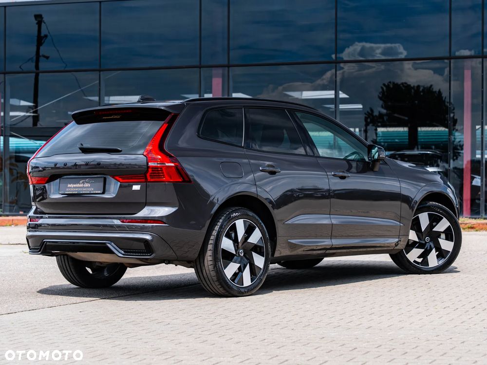 Volvo XC 60 T6 Plug-In Hybrid AWD R-Design - 13