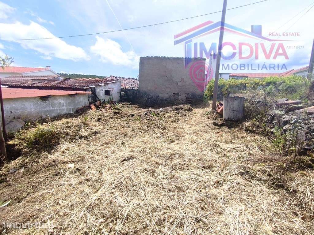 Terreno de cultura com casas de arrumação em Castanheira de Pera - Grande imagem: 5/7
