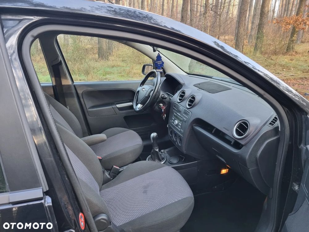 Ford Fusion 1.6 Elegance - 17