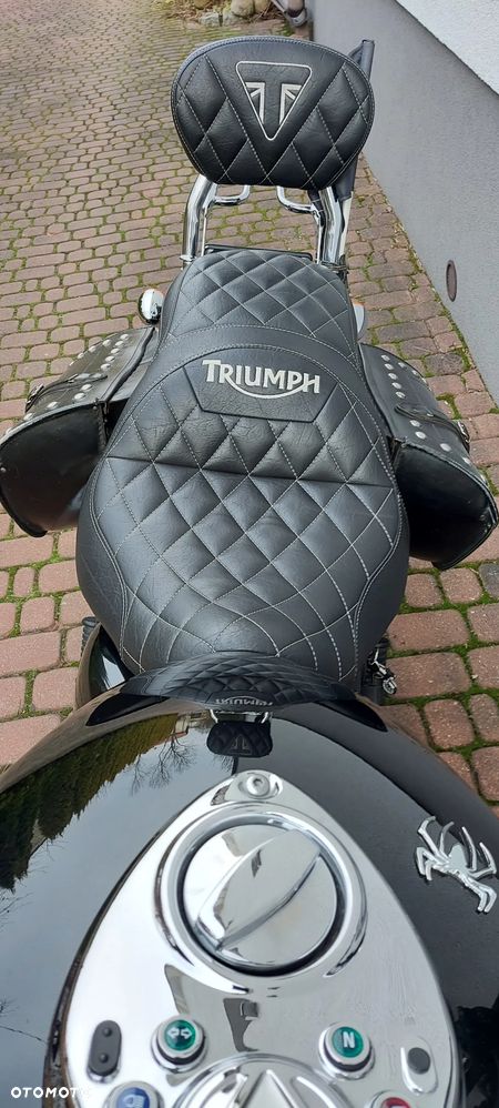 Triumph America - 9
