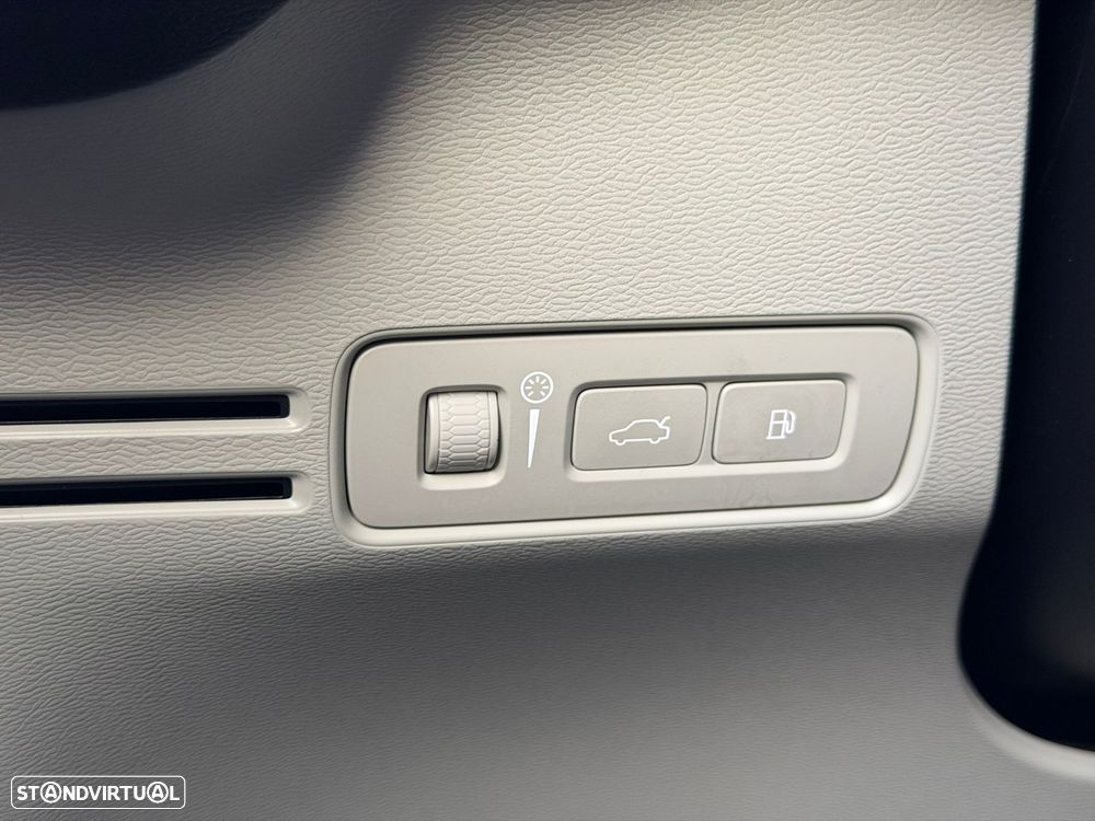 Volvo XC 40 1.5 T5 PHEV Inscription - 32