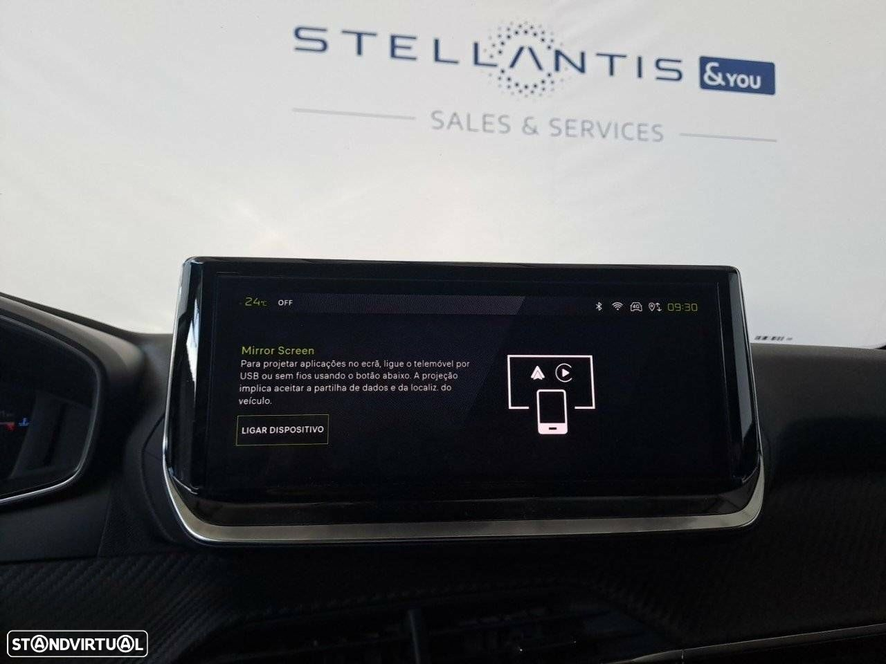 Peugeot 2008 1.2 Hybrid Allure e-DCS6 - 23