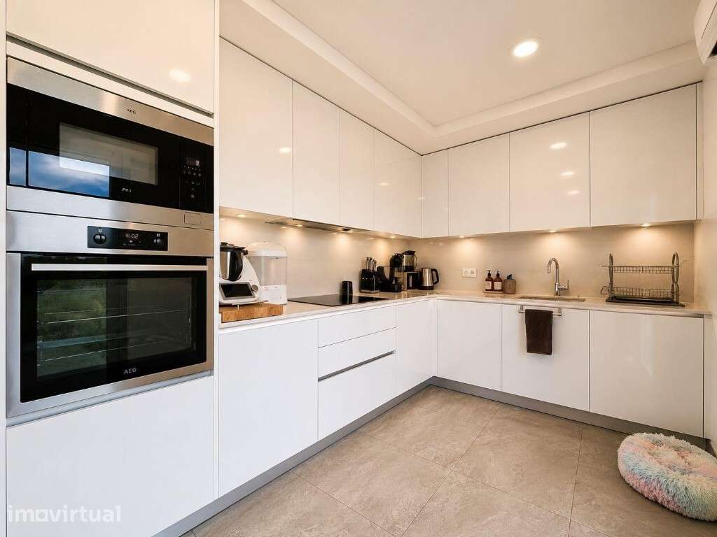 Apartamento T3 com garagem em zona de  São Martinho do Bispo - Grande imagem: 3/10