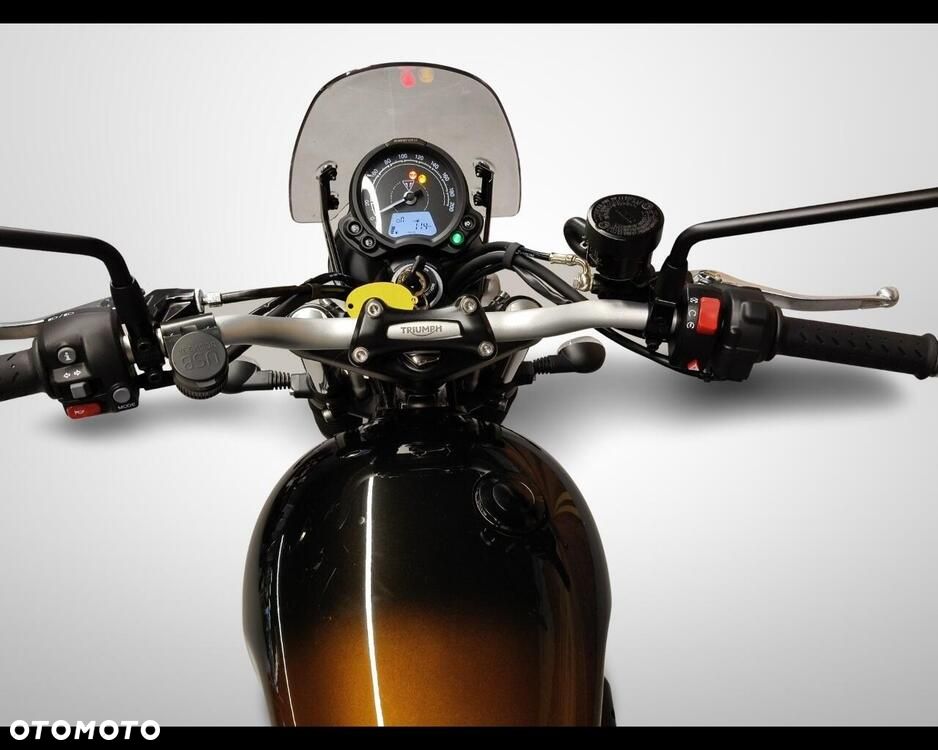 Triumph Scrambler - 7