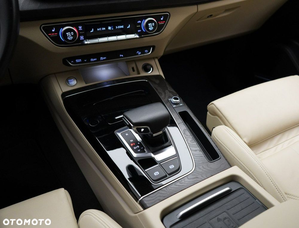 Audi Q5 Sportback - 30