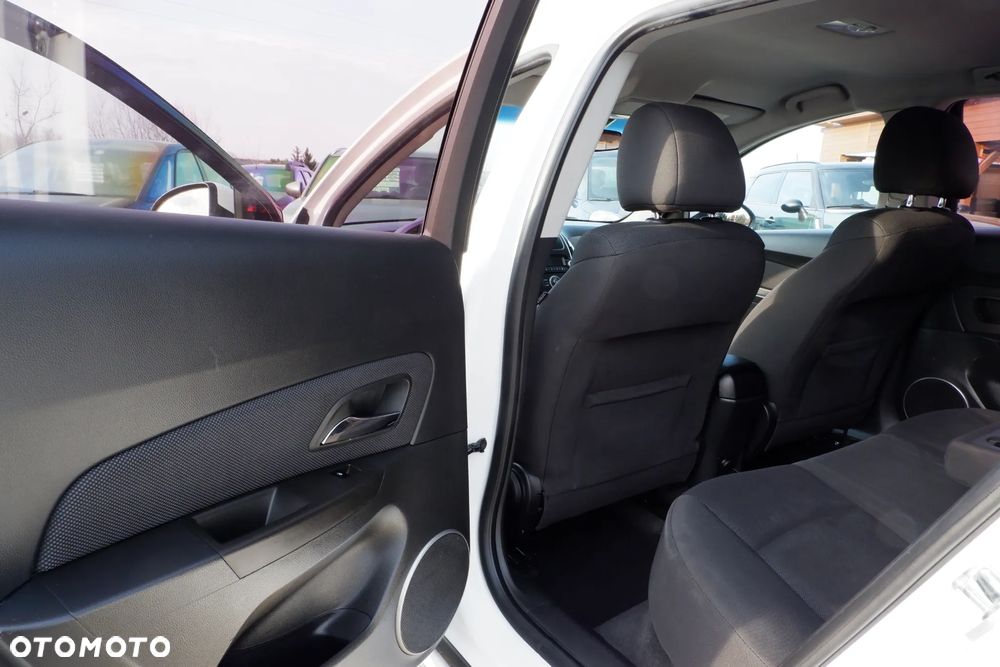 Chevrolet Cruze 1.7TD LT+ - 28