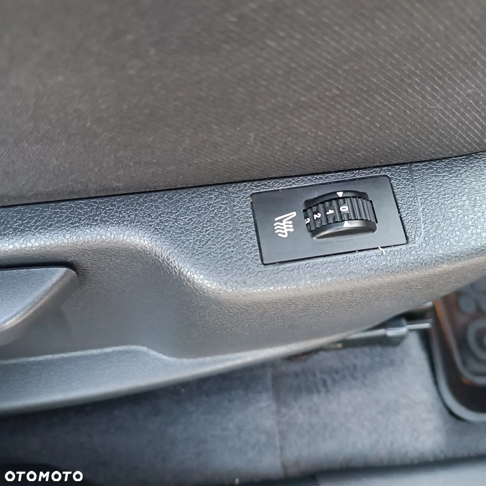 Peugeot 5008 2.0 HDi Premium + - 34