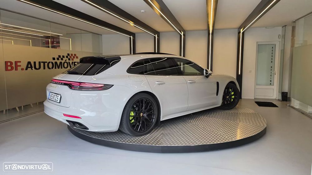 Porsche Panamera Sport Turismo 4S E-Hybrid - 19