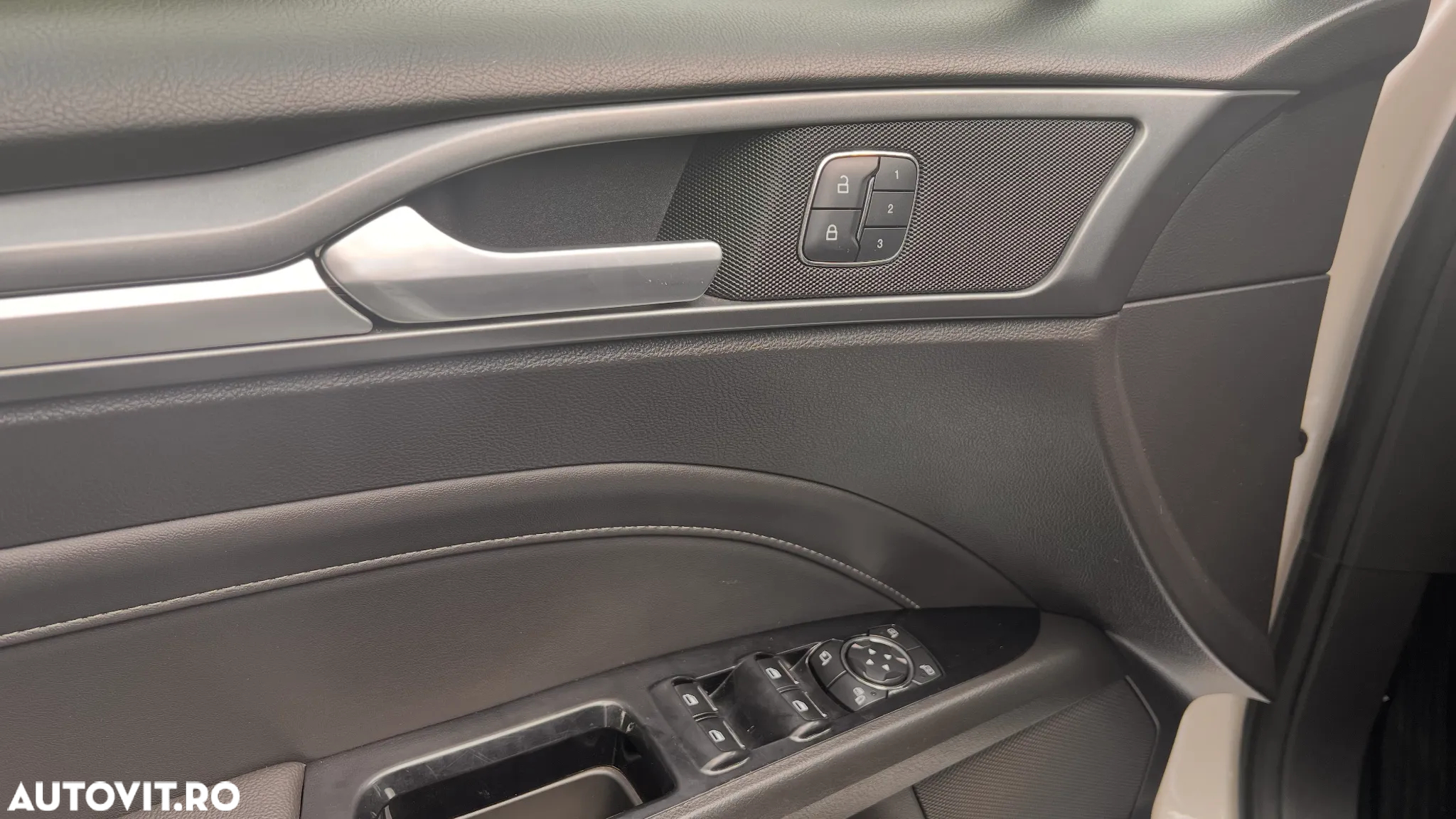 Ford Mondeo 2.0 TDCi Powershift Titanium - 10