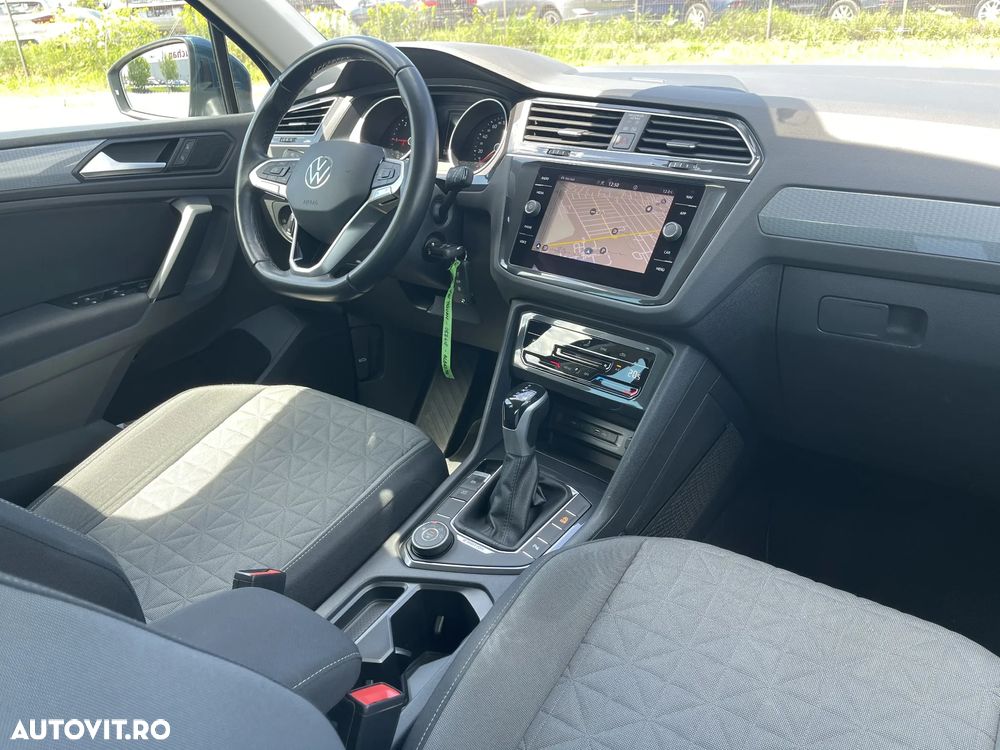 Volkswagen Tiguan 2.0 TDI SCR 4MOTION DSG Elegance - 28
