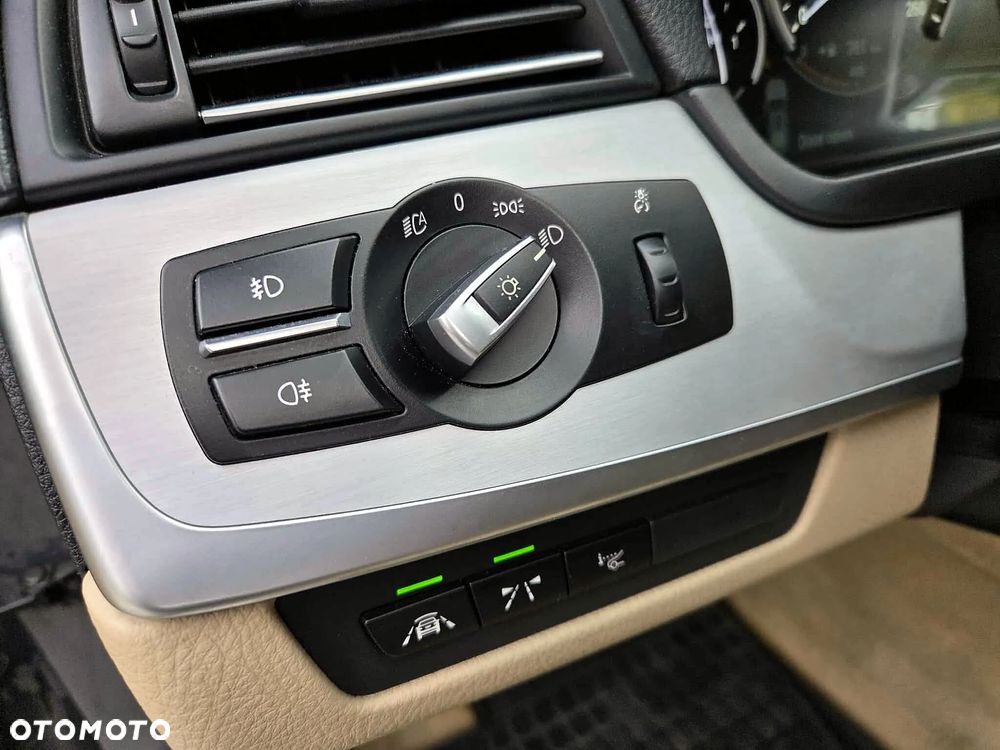 BMW Seria 5 520d Efficient Dynamics Edition Luxury Line - 16
