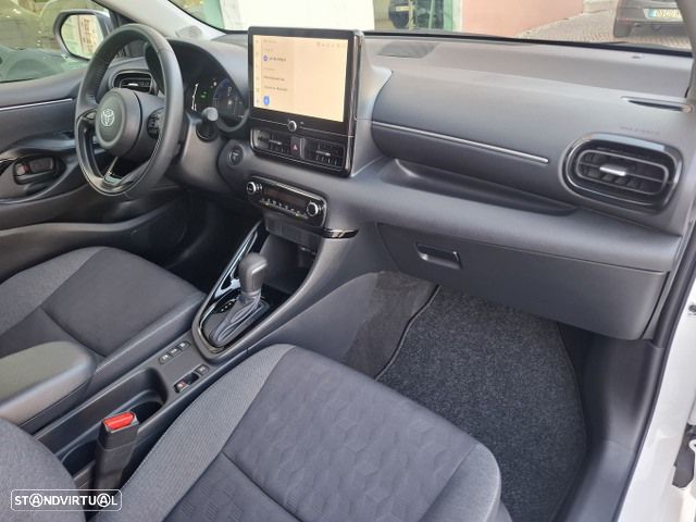 Toyota Yaris 1.5 HDF Comfort - 41