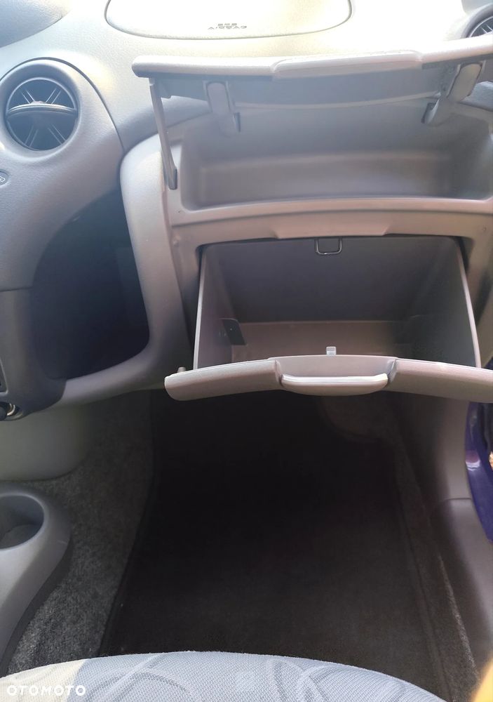 Toyota Yaris 1.0 Luna - 13