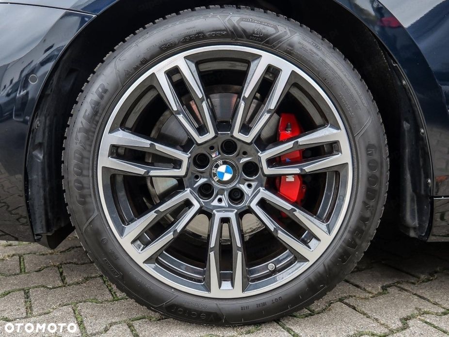 BMW Seria 5 520d xDrive mHEV M Sport - 17