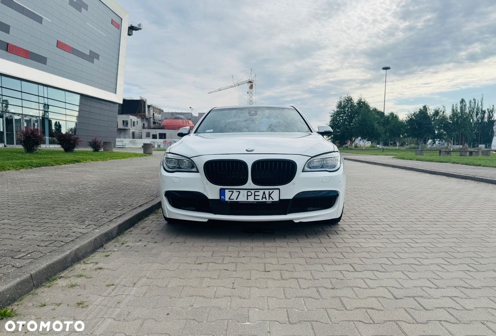 BMW Seria 7 750Li xDrive - 5