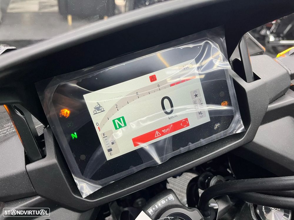 Honda NC750X 2025 - 16