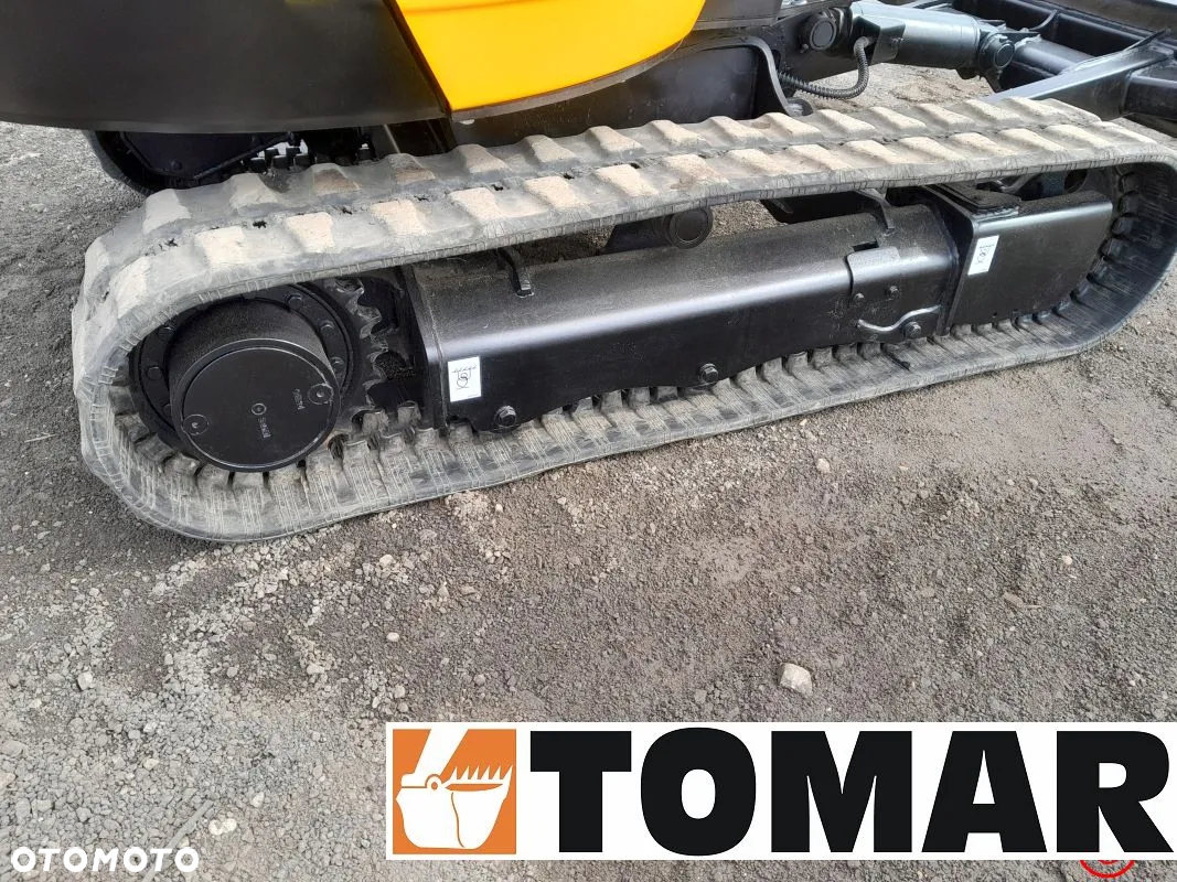JCB 8026 - 19