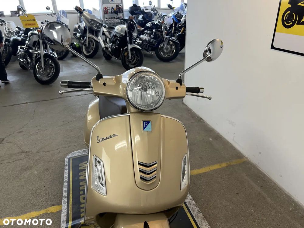 Vespa GTS - 11