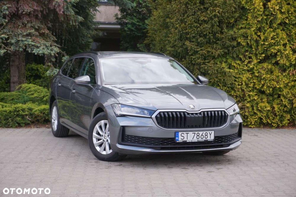 Skoda Superb 2.0 TDI SCR Essence DSG - 4