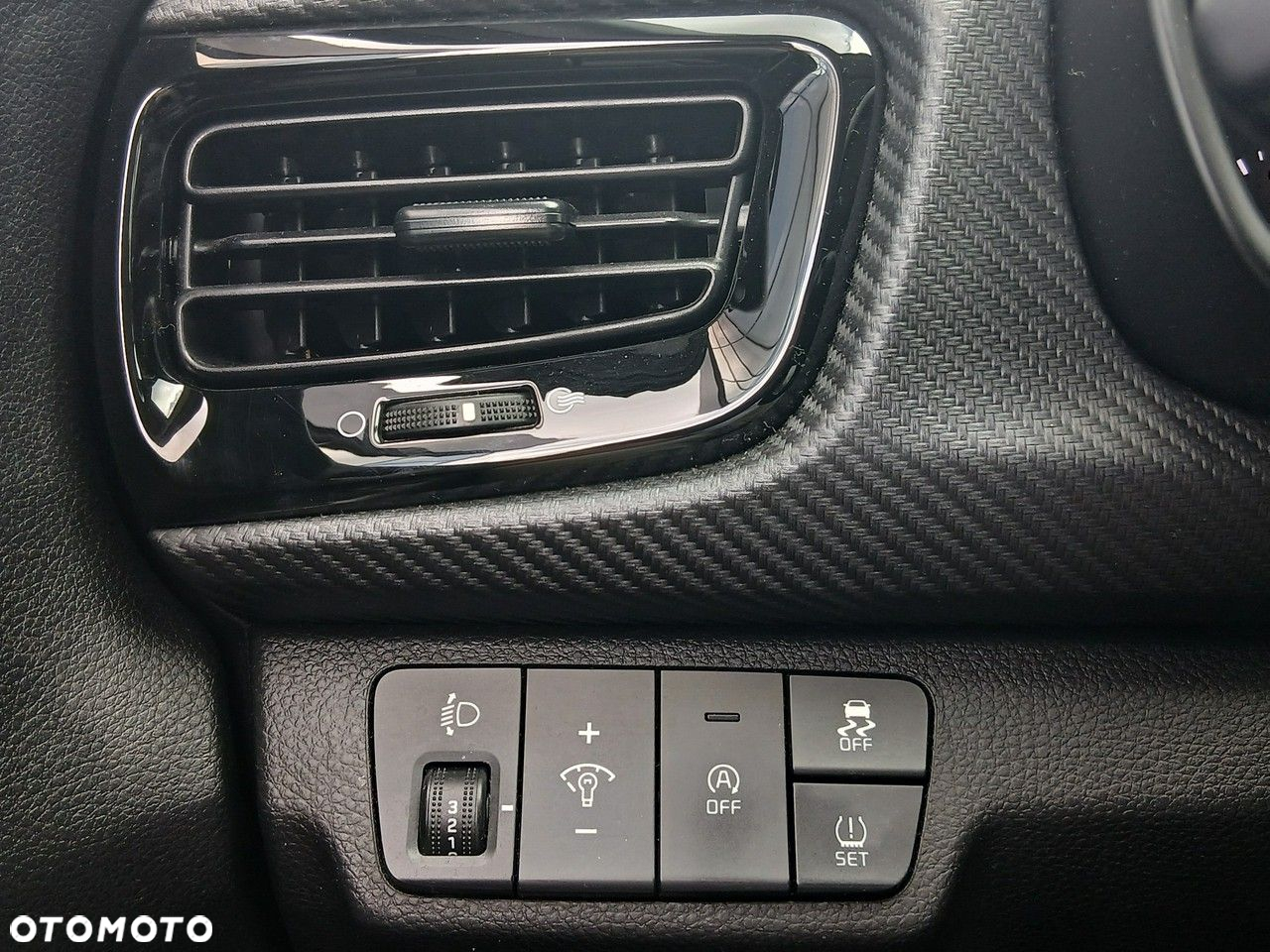 Kia Rio - 31