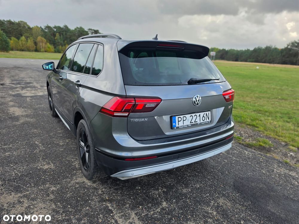 Volkswagen Tiguan - 11