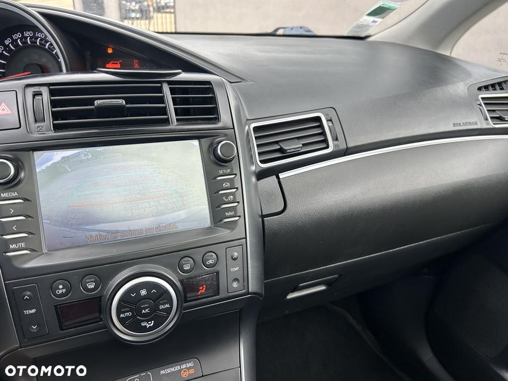 Toyota Verso 1.6 Premium - 15