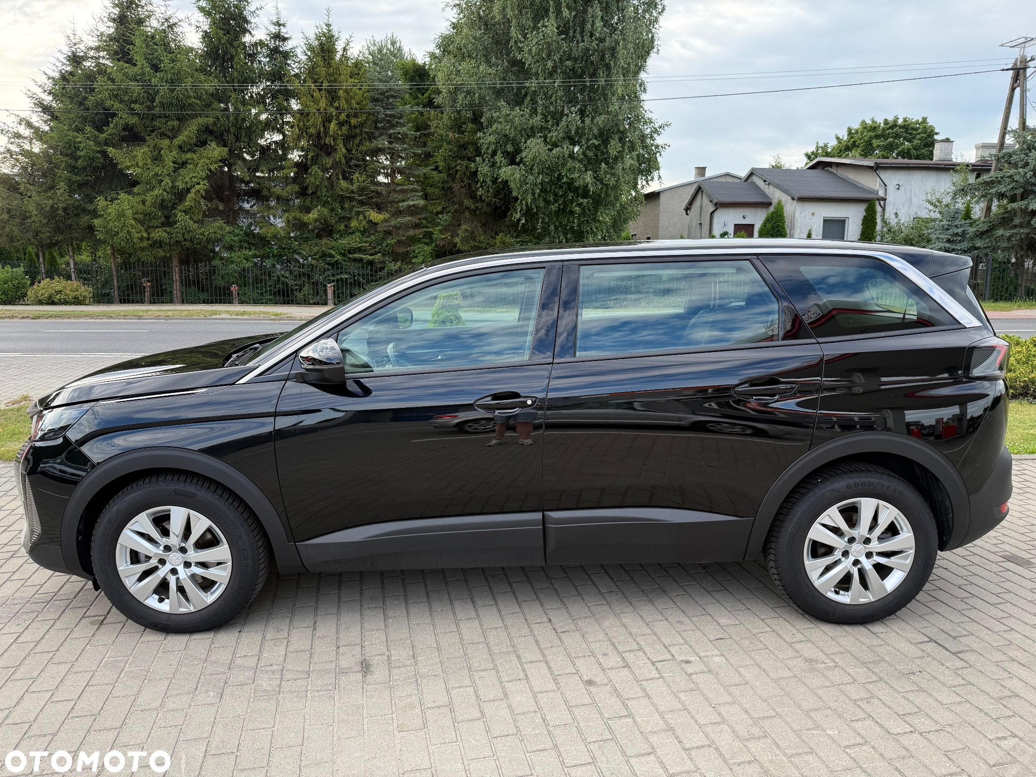 Peugeot 5008 1.2 PureTech Active Pack S&S EAT8 - 4