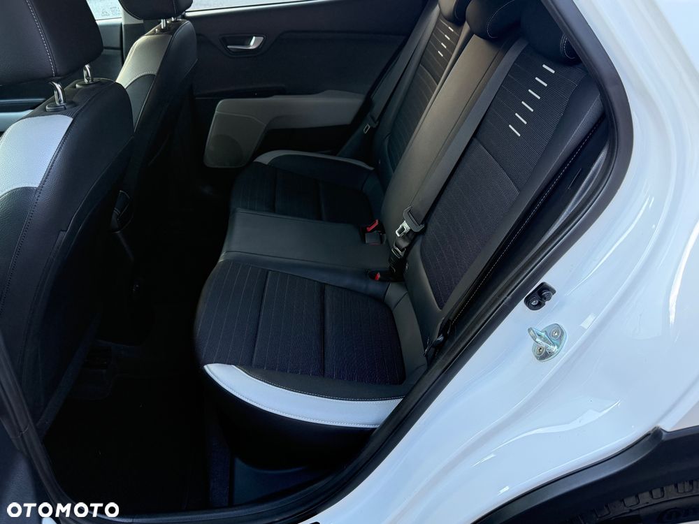 Kia Stonic 1.4 L - 18