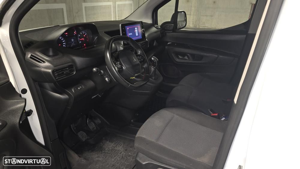 Peugeot Partner 1.5 HDI PRO STANDARD - 11